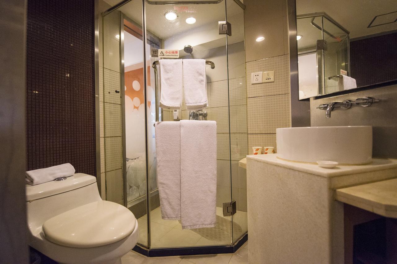 Motel Zhenjiang Jiefang Road Bagian luar foto